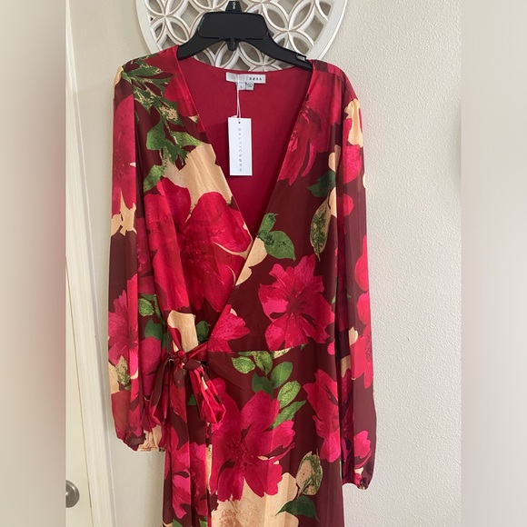 Wrap Maxi Dress Floral Burgundy - Picture 2 of 4